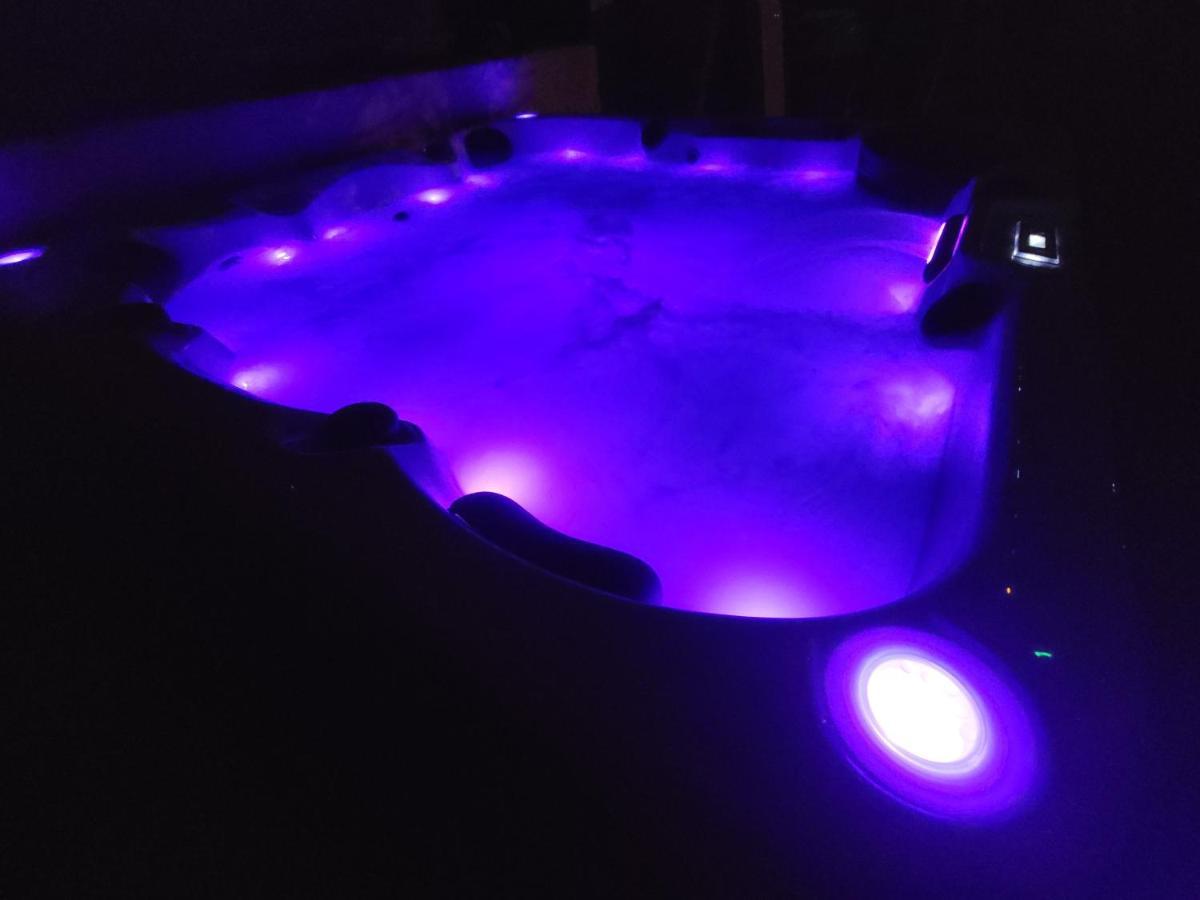 Logement Entier Et Calme 55M2 Avec Spa - Sauna Et Borne De Recharge 7Kw Daire Meyreuil Dış mekan fotoğraf
